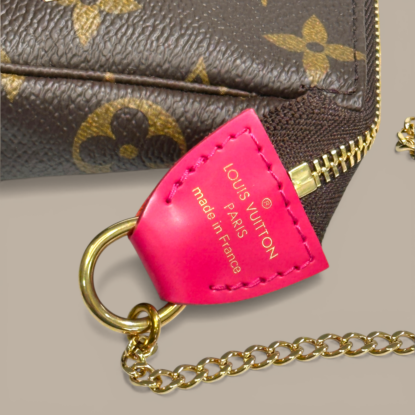 Louis Vuitton Mini Pochette | Vivienne Rollercoaster | Holiday Animation 2022