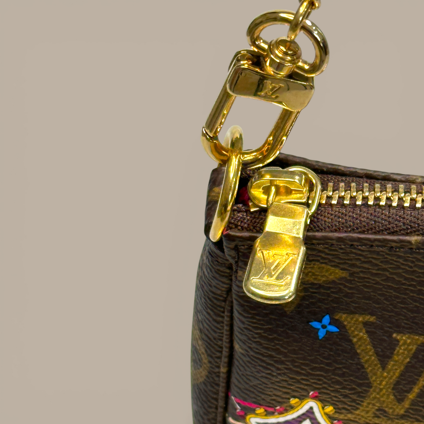 Louis Vuitton Mini Pochette | Vivienne Rollercoaster | Holiday Animation 2022