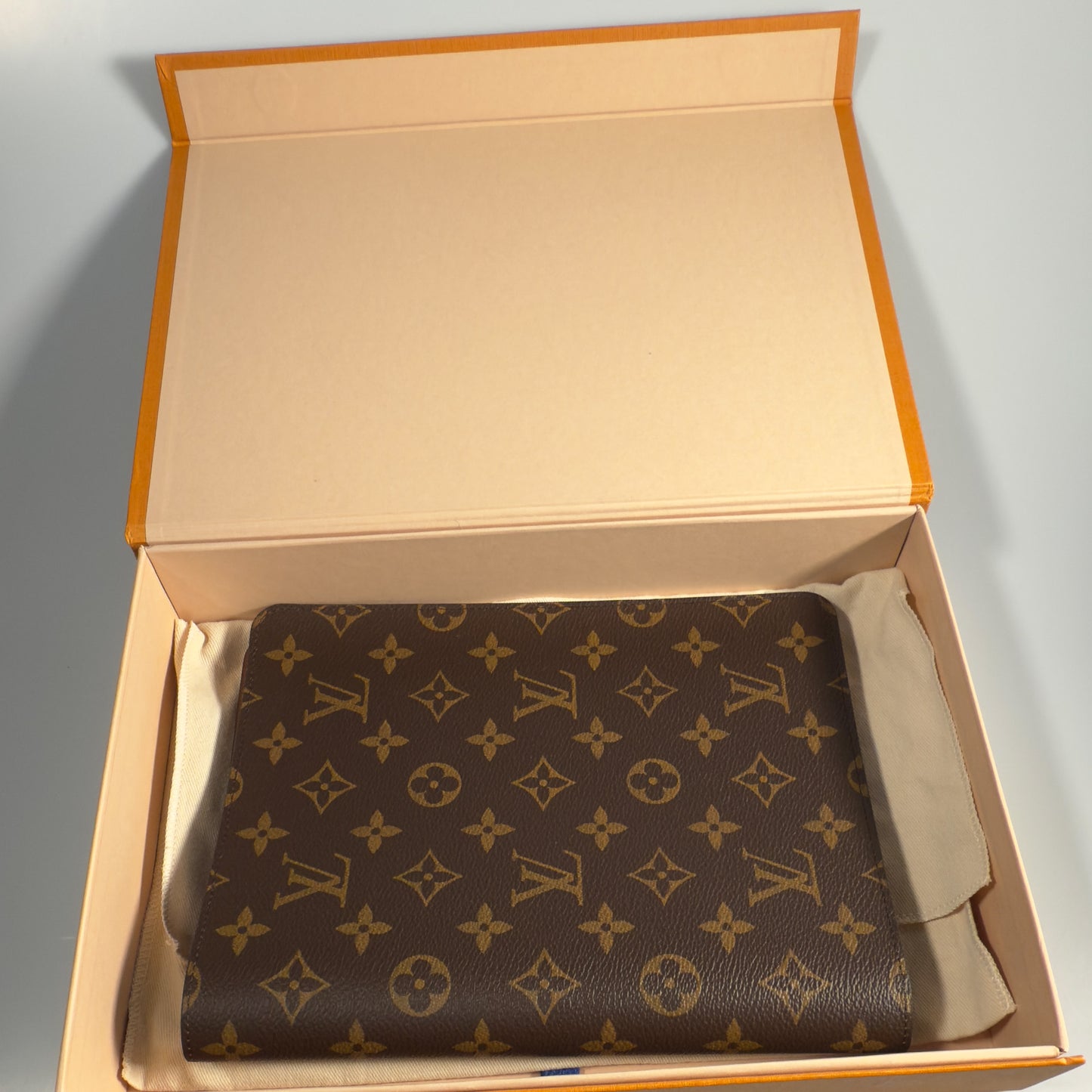 Louis Vuitton Desk Agenda Cover | Monogram Canvas | Like New