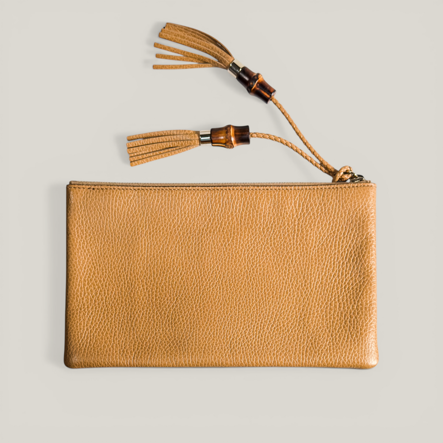 Gucci Bamboo Tassel Pouch | Taupe Grained Leather