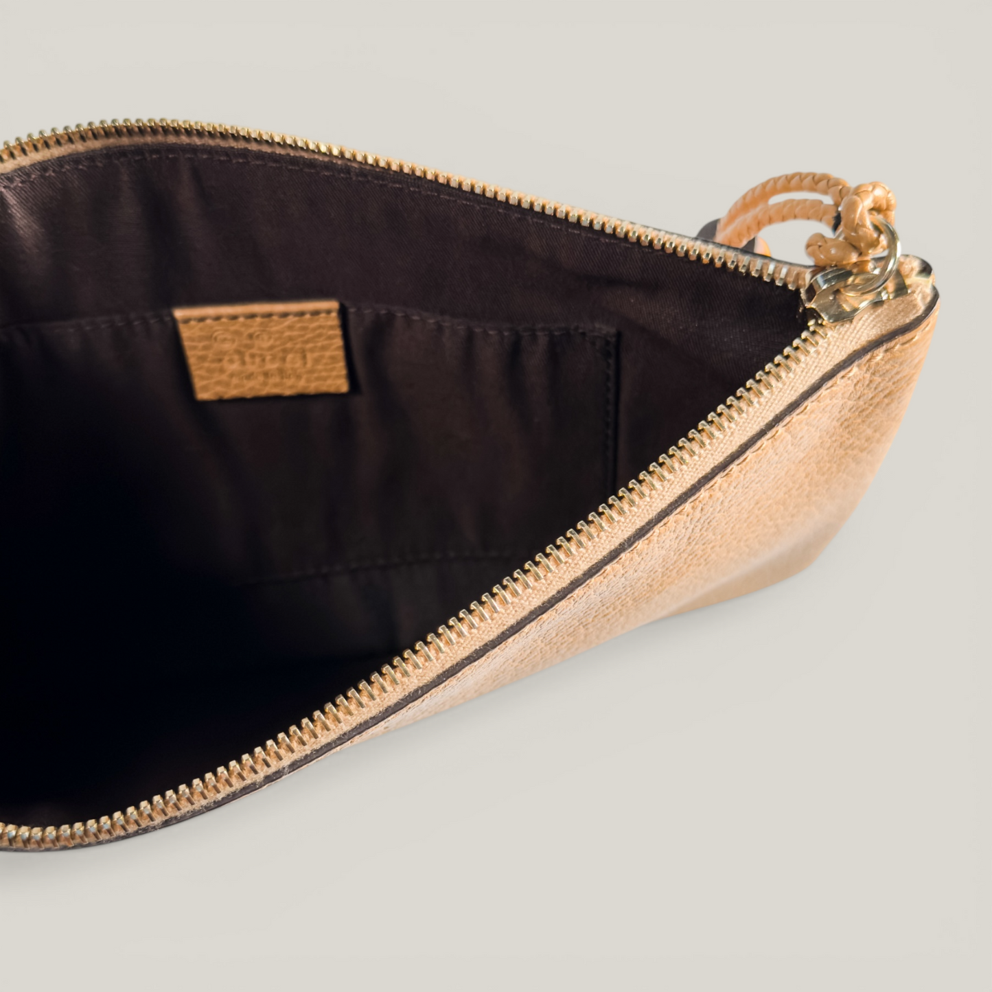 Gucci Bamboo Tassel Pouch | Taupe Grained Leather
