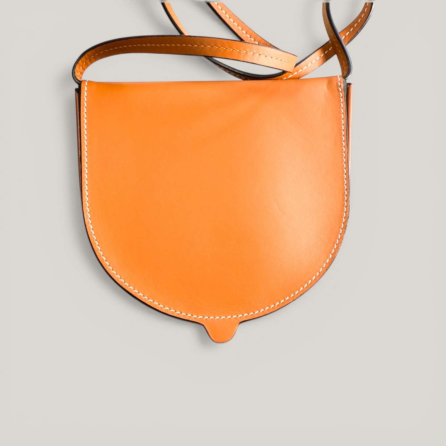 LOEWE Heel Pouch – Small | Tan Calfskin Leather